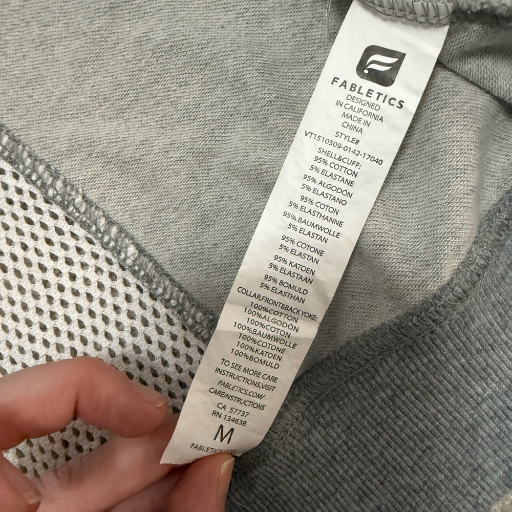 Fabletics - Temecula Zip Up Vest  Mesh Inserts - Gray & White - Size Medium - Picture 13 of 16
